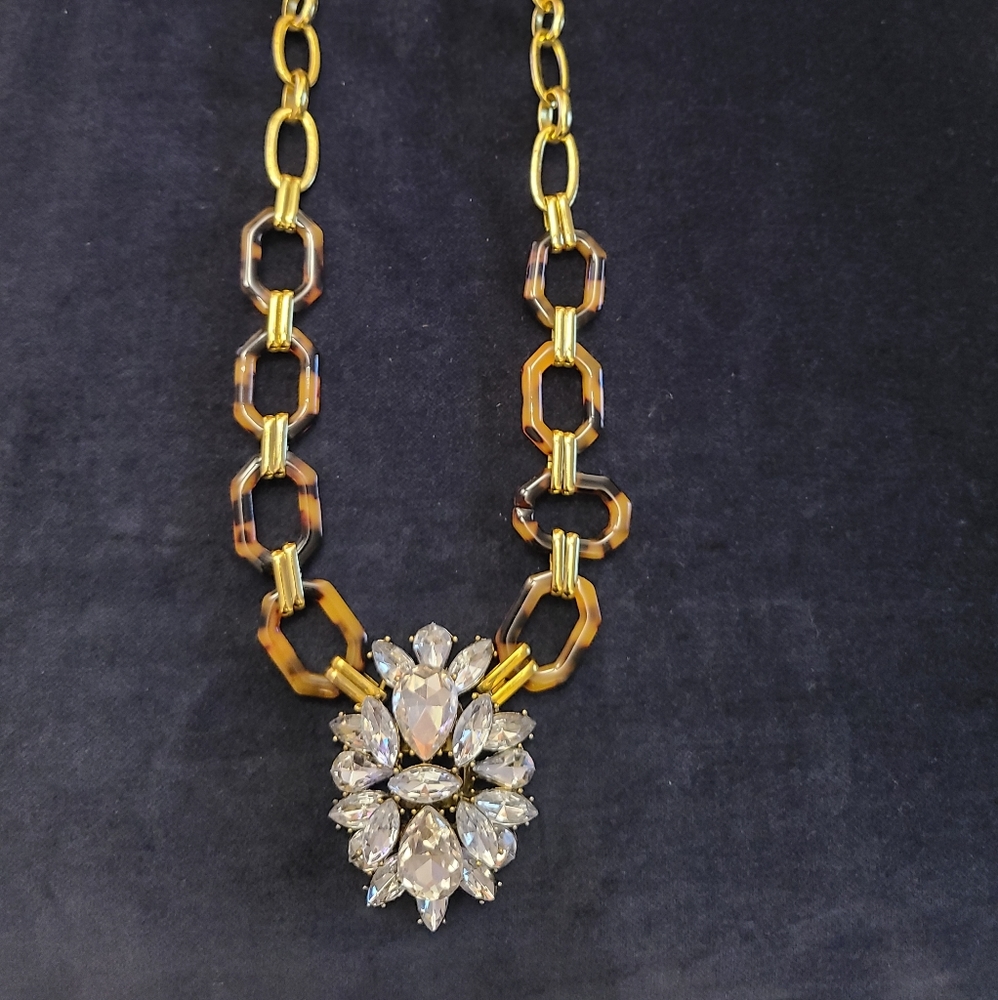 Tortoise Statement Necklace - Picture 2 of 3